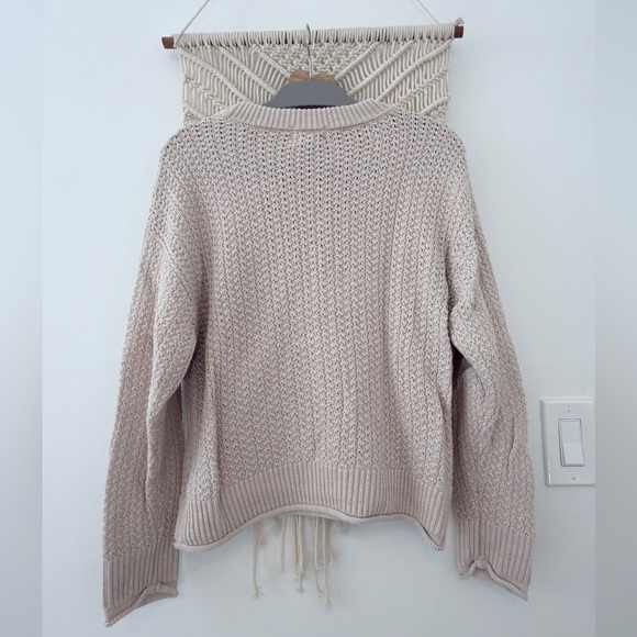 Universal Thread Women's Beige Knit Sweater - Picture 5 of 5